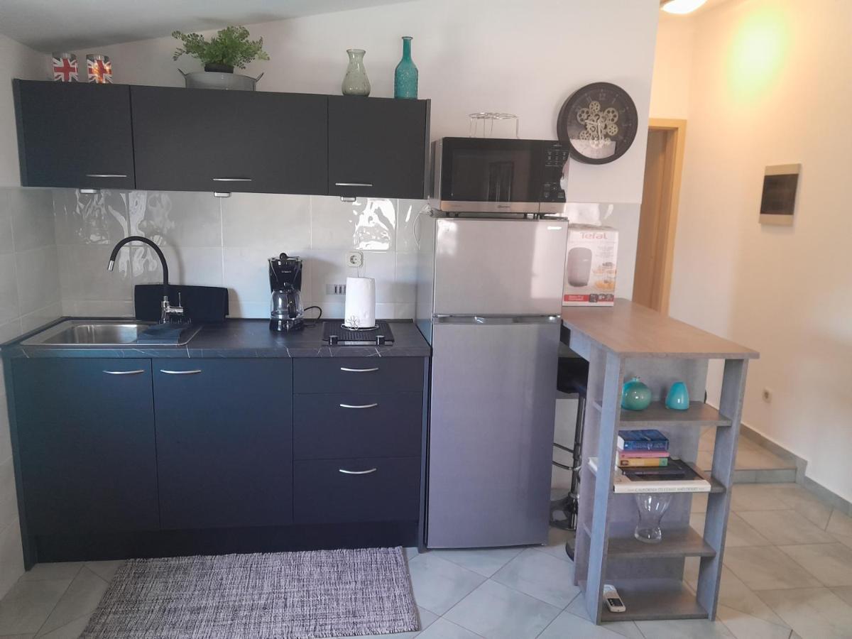Caliente Apartments Vir A Экстерьер фото